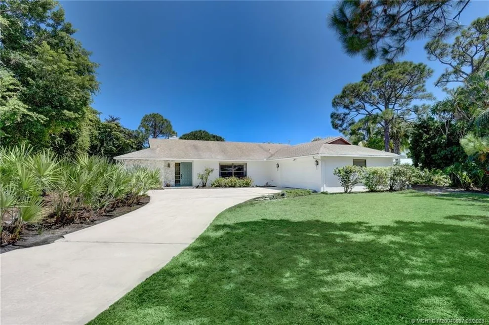 Unit for sale at 2923 NE Rosetree Drive, Jensen Beach, FL 34957