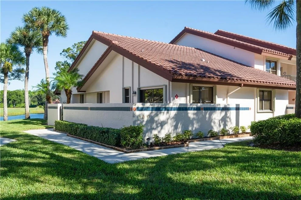 Unit for sale at 3480 SE Martinique Trace, Stuart, FL 34997