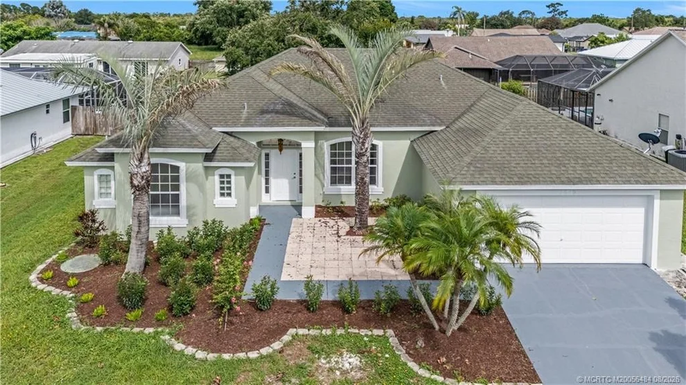 Unit for sale at 1949 SE Doverbrook Street, Port St Lucie, FL 34983