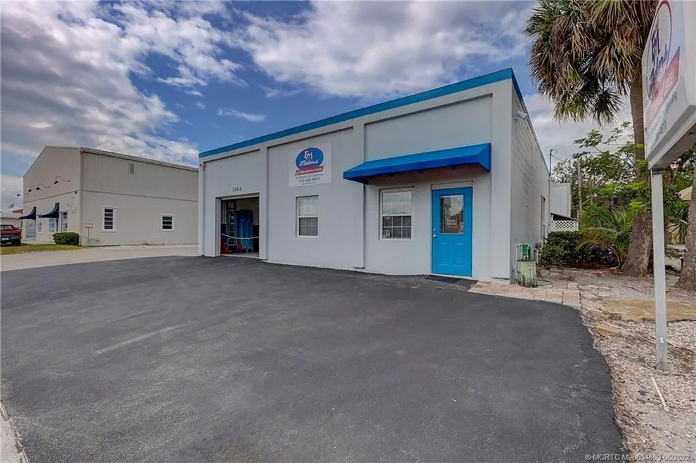 Unit for sale at 3684 SE Dixie Highway, Stuart, FL 34997