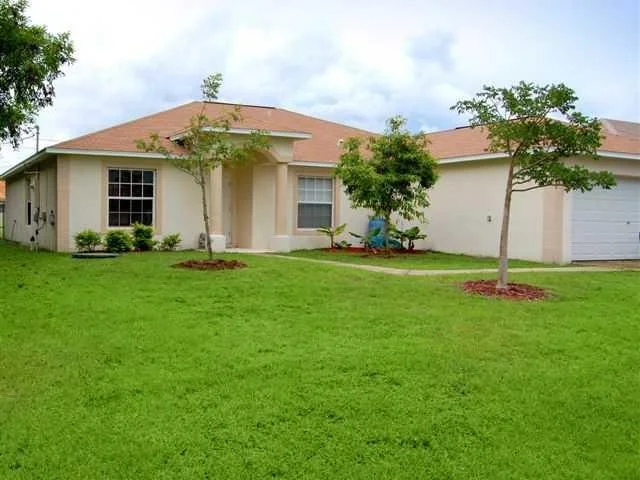 Unit for sale at 2585 SE Lakewood Street, Port St Lucie, FL 34952