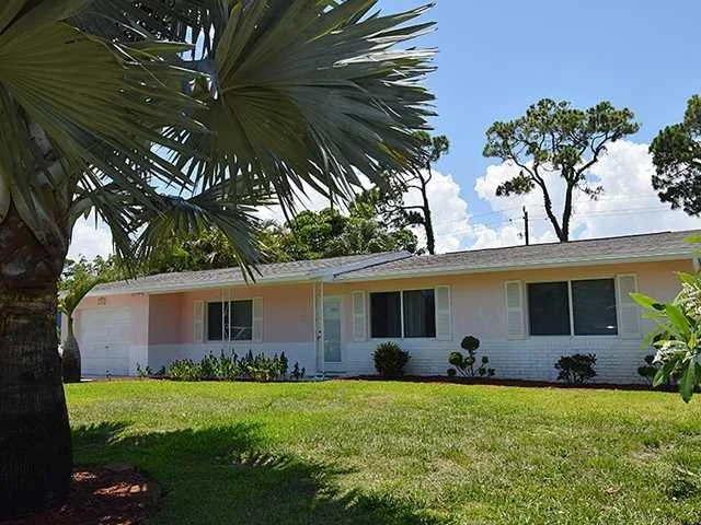 Unit for sale at 912 SE FLAMINGO Avenue, Stuart, FL 34996