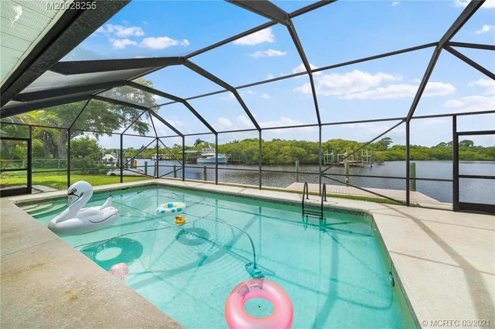 Unit for sale at 572 SW Pine Tree Lane, Palm City, FL 34990