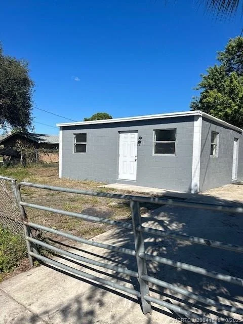 Unit for sale at 2516 Avenue L, Fort Pierce, FL 34947