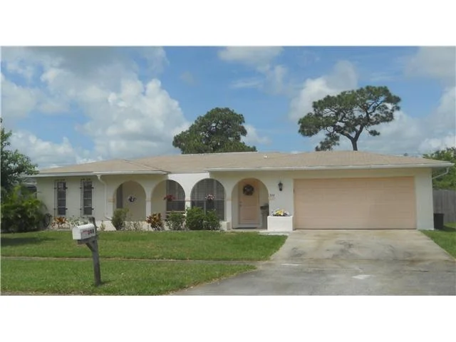Unit for sale at 544 NE Solida Circle, Port St Lucie, FL 34983