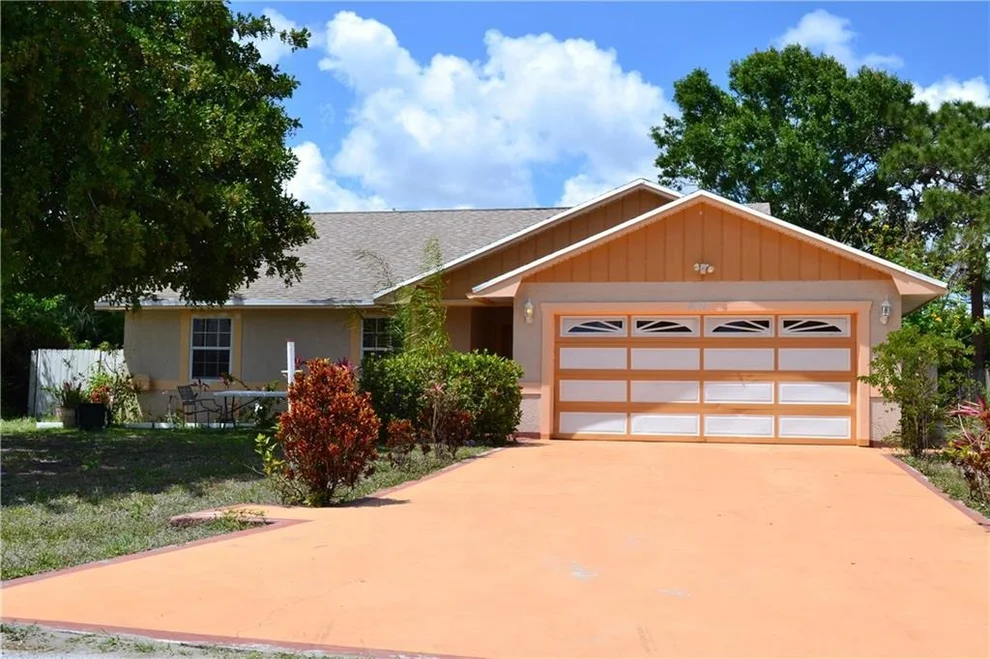 Unit for sale at 1469 SE Grapeland Avenue, Port St Lucie, FL 34952