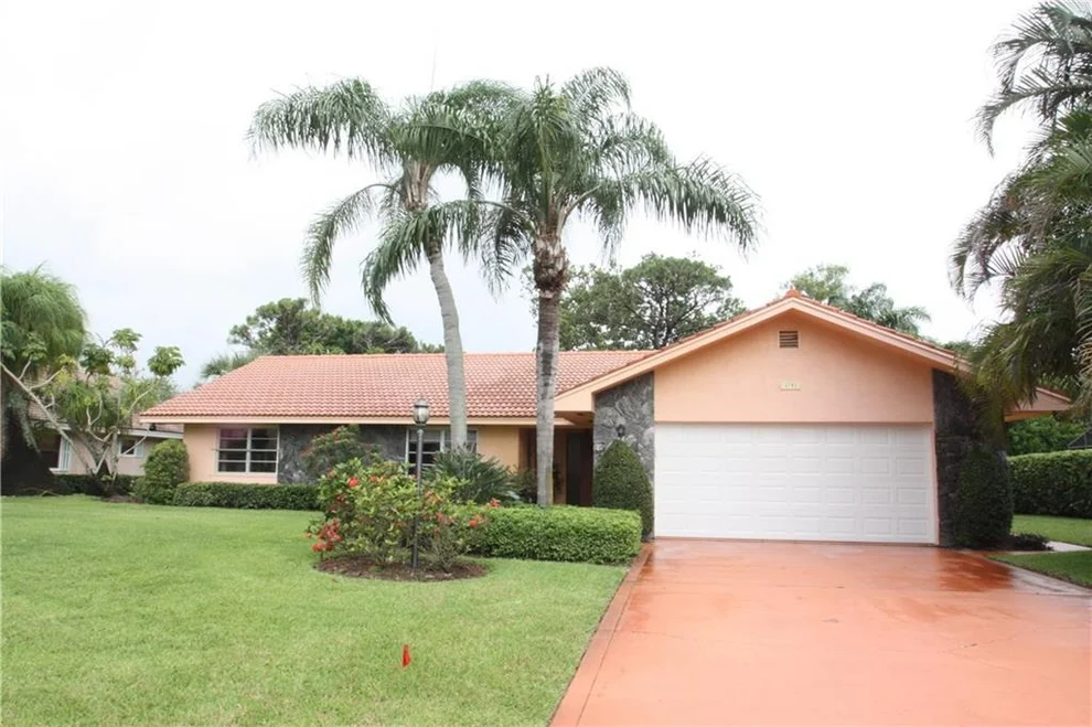 Unit for sale at 3793 SE Fairway East, Stuart, FL 34997