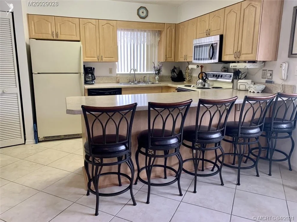 Unit for sale at 221 SE Village Drive, Port St Lucie, FL 34952