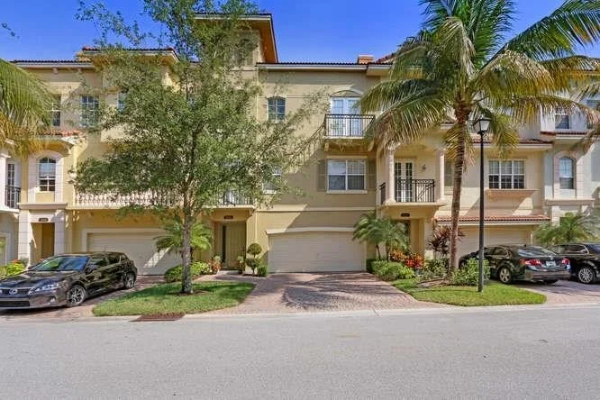 Unit for sale at 2658 Ravella Lane, Palm Beach Gardens, FL 33410