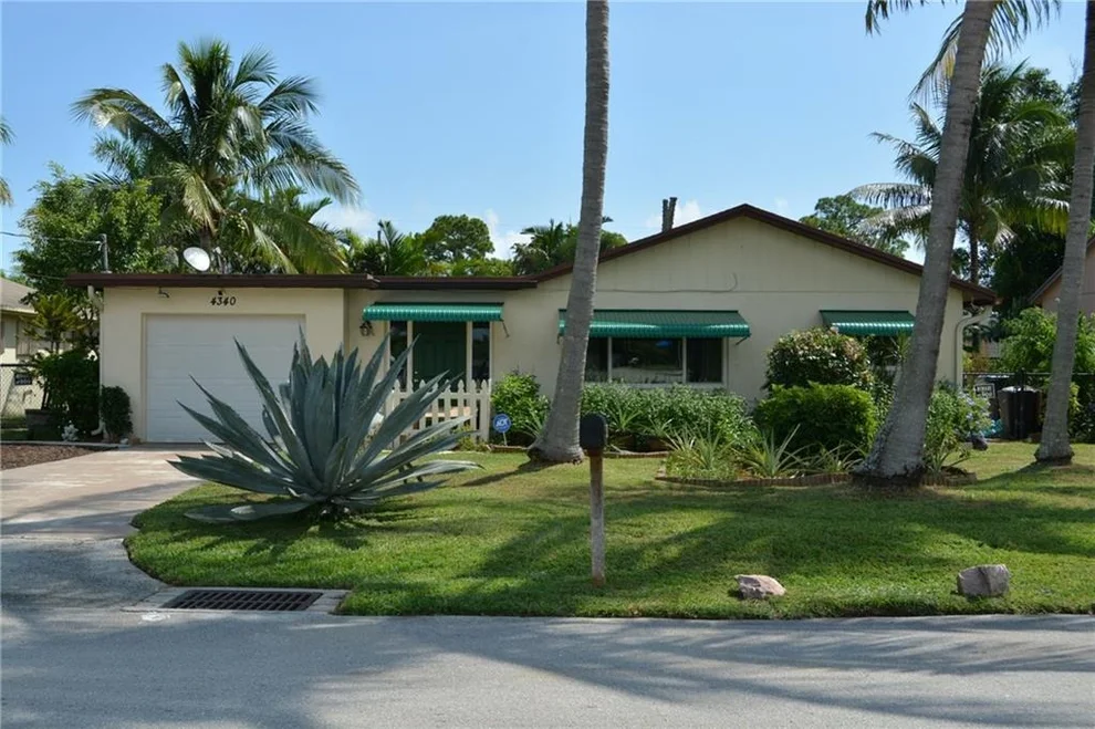 Unit for sale at 4340 Gulfstream Road, Lake Worth, FL 33461