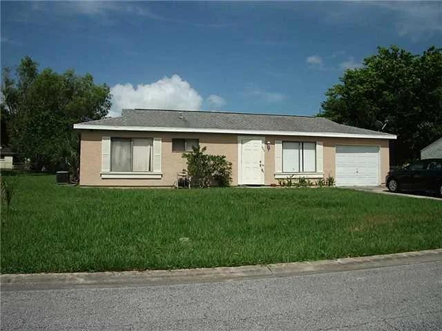 Unit for sale at 1943 SE Avanti Circle, Port St Lucie, FL 34952