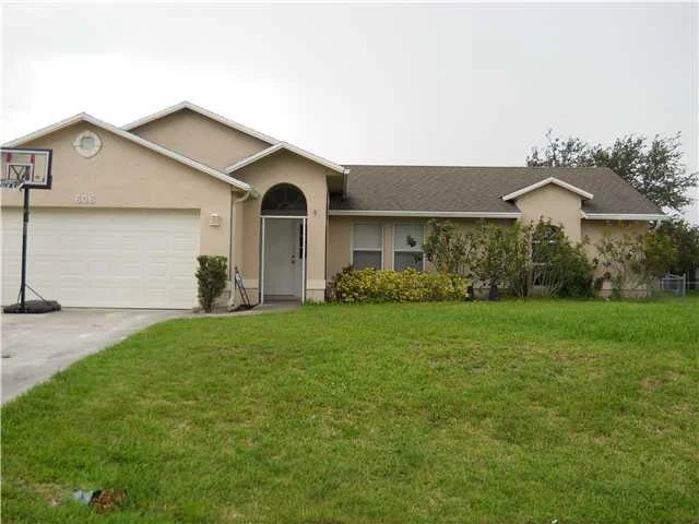Unit for sale at 606 SE Dean Terrace, Port St Lucie, FL 34984