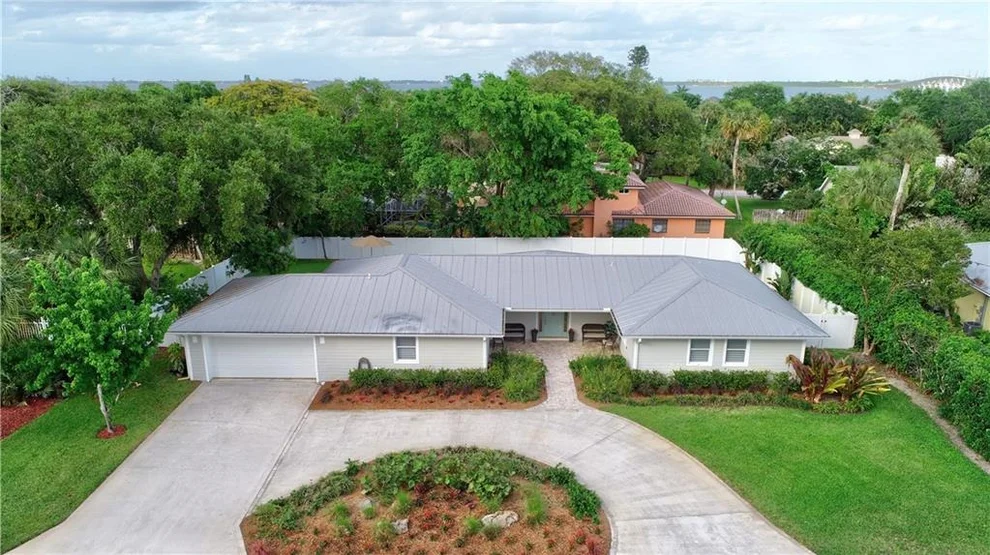 Unit for sale at 12 N River Road, Sewalls Point, FL 34996