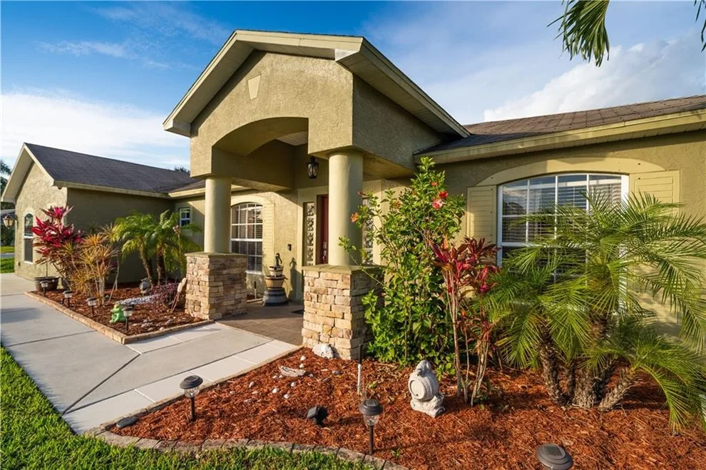 Unit for sale at 601 NW Biscayne Drive, Port St Lucie, FL 34983