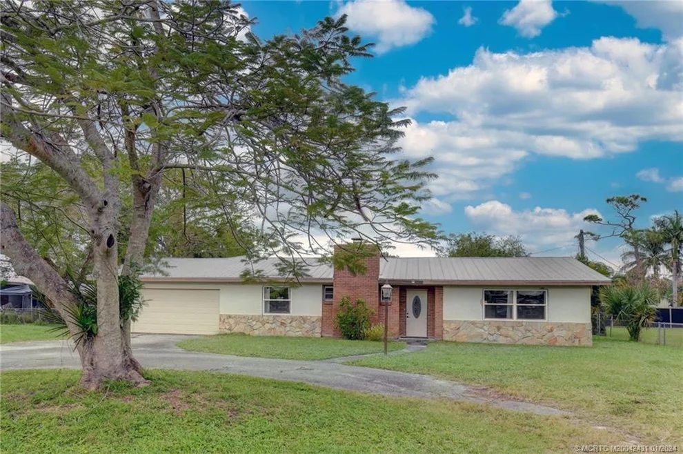 Unit for sale at 927 SW 28th Street, Palm City, FL 34990