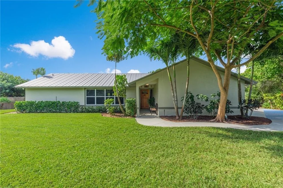 Unit for sale at 810 NE Bayberry Lane, Jensen Beach, FL 34957