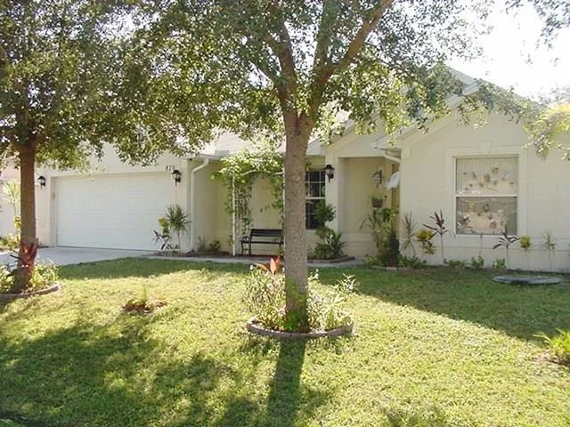 Unit for sale at 870 SE Proctor Lane, Port St Lucie, FL 34983