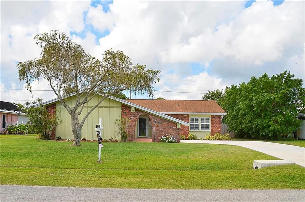 Unit for sale at 1458 SE Santurce Road, Port St Lucie, FL 34952