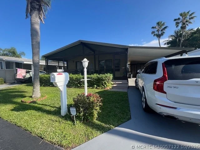 Unit for sale at 3304 Lake Overlook Place, Lantana, FL 33462