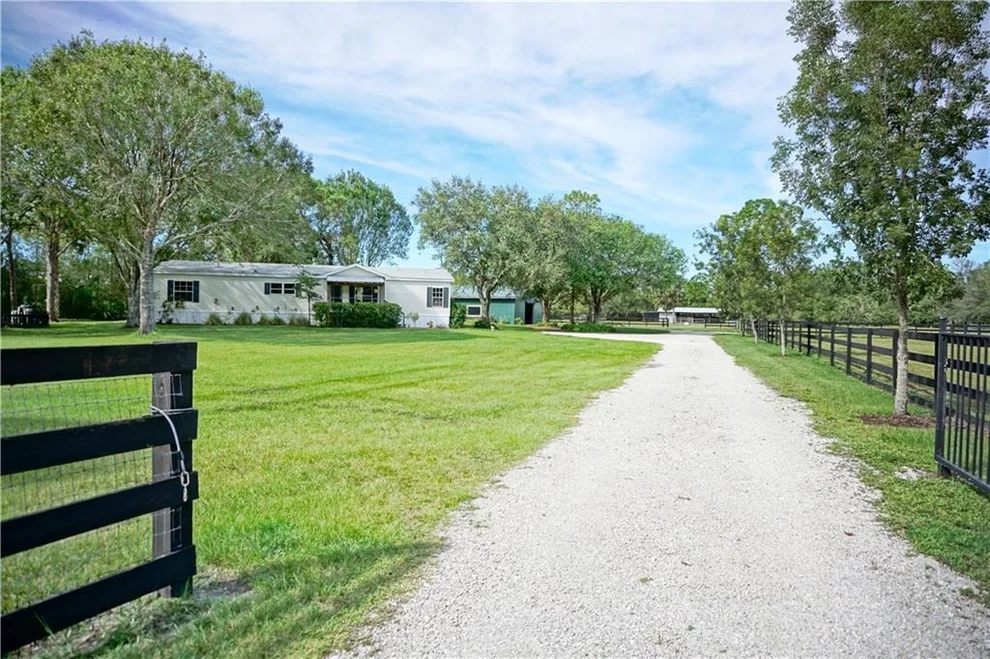 Unit for sale at 23801 SW Martin Highway, Okeechobee, FL 34974