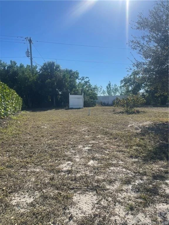 Unit for sale at 331 NE Tropicalia Lane, Jensen Beach, FL 34957