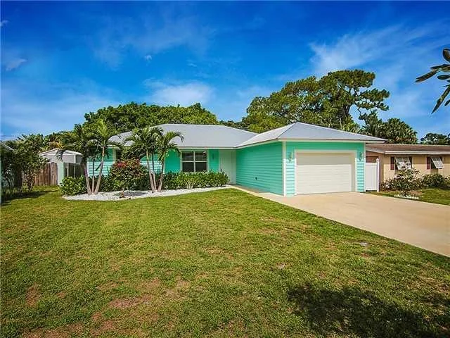 Unit for sale at 612 SE FLAMINGO Avenue, Stuart, FL 34996