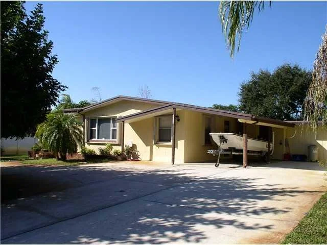 Unit for sale at 4229 SE Palmetto Street, Stuart, FL 34997