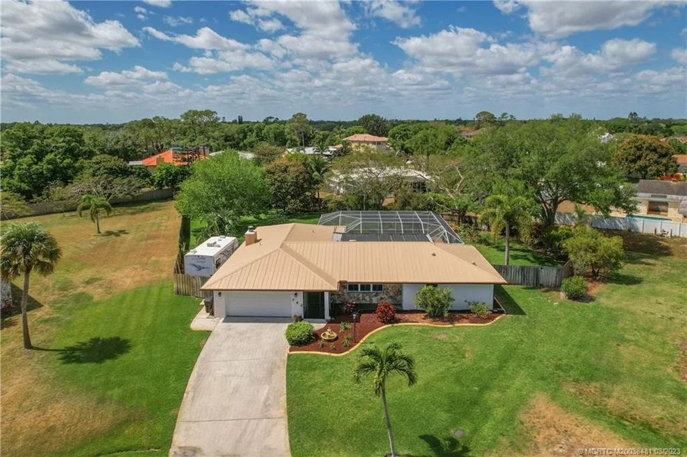 Unit for sale at 762 SE River Lane, Port St Lucie, FL 34983