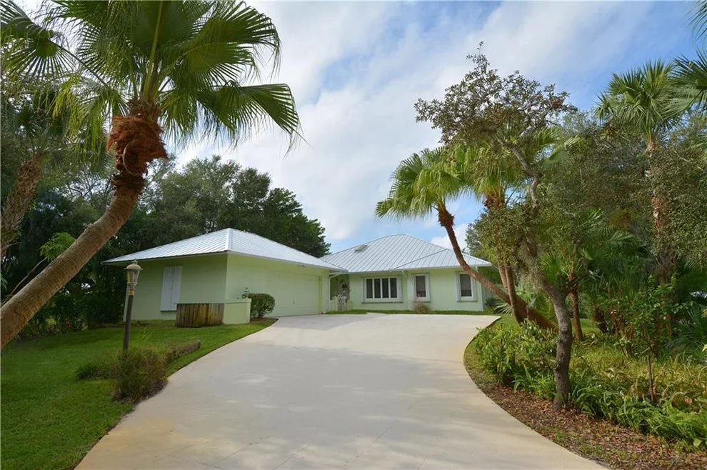 Unit for sale at 107 S Sewalls Point Road, Stuart, FL 34996