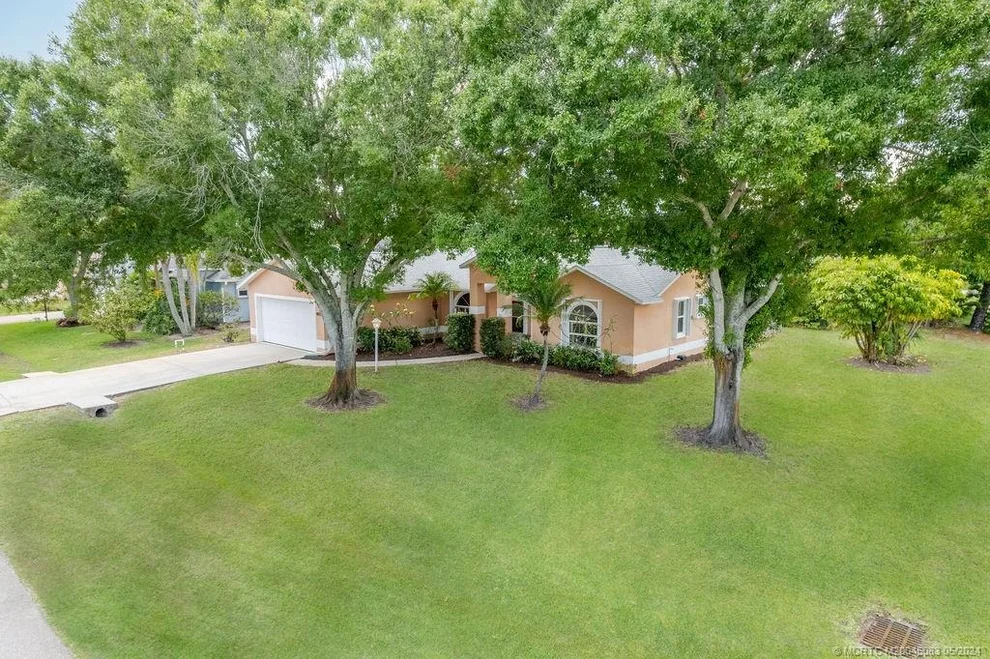 Unit for sale at 4835 49th Avenue, Vero Beach, FL 32967