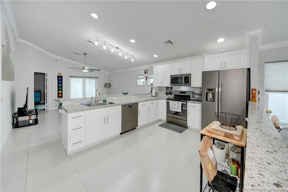 Unit for sale at 604 SE Stypmann Boulevard, Stuart, FL 34994