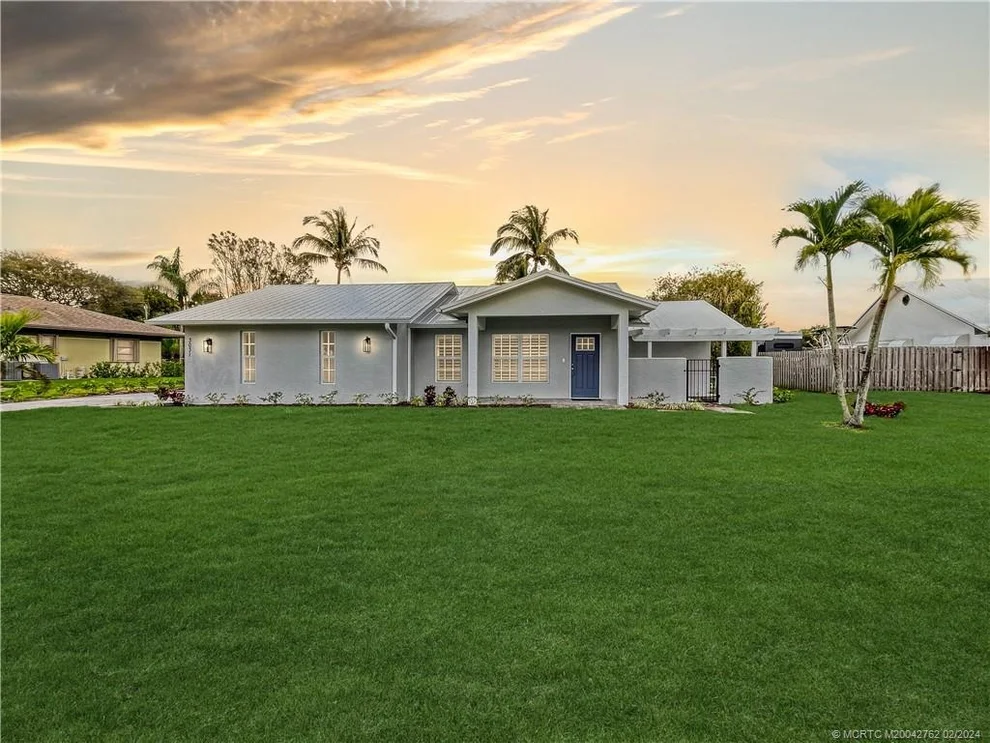 Unit for sale at 3031 SE Falmouth Drive, Stuart, FL 34997