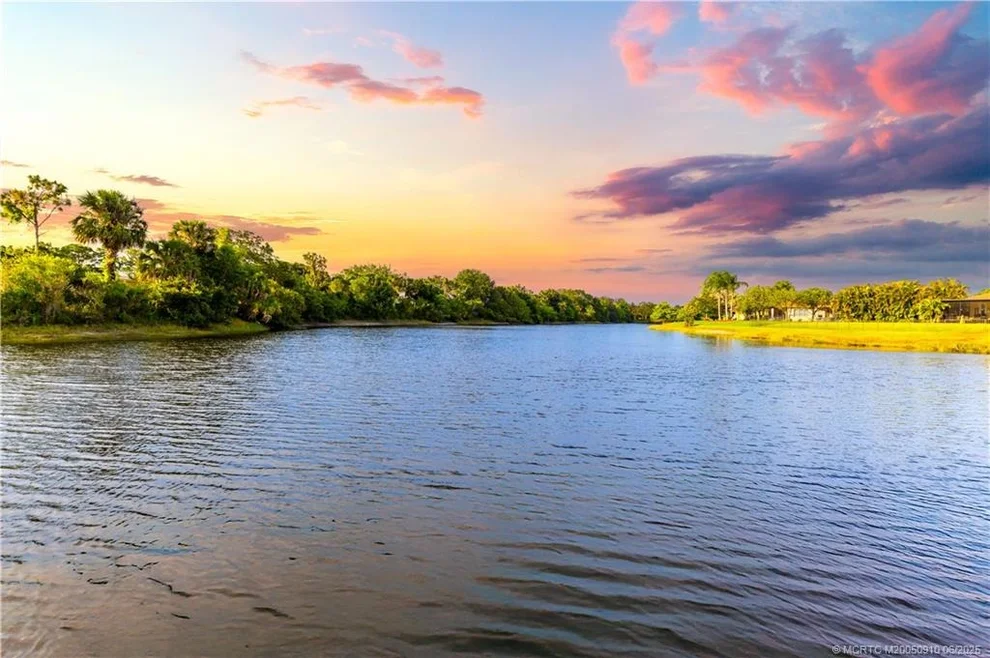 Unit for sale at 155 SE Ethan Terrace, Stuart, FL 34997
