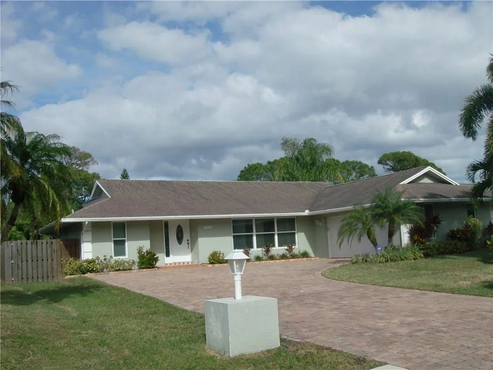 Unit for sale at 1217 SE Mcfarlane Avenue, Port St Lucie, FL 34952