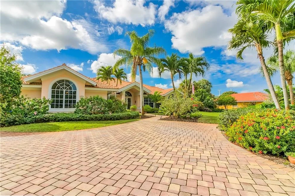 Unit for sale at 330 SE Saint Lucie Boulevard, Stuart, FL 34996