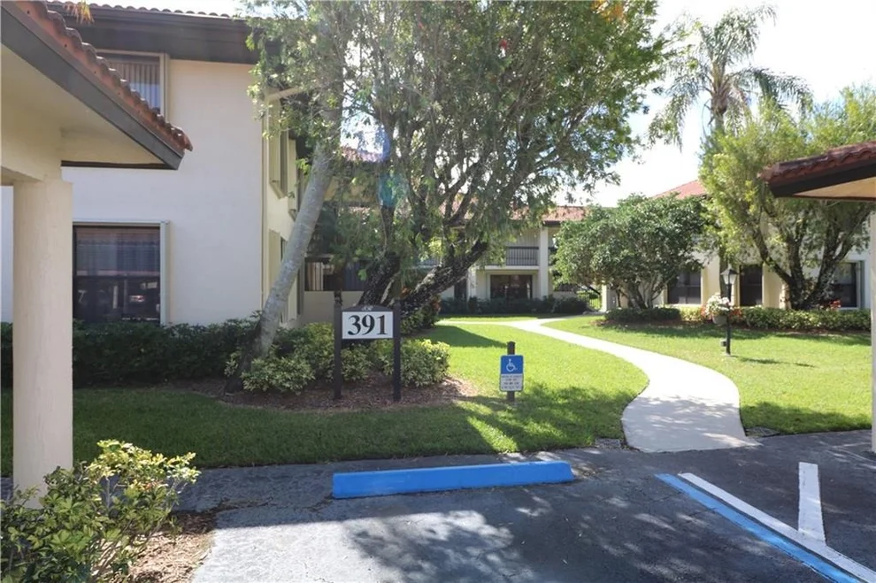 Unit for sale at 391 SW South River Drive, Stuart, FL 34997