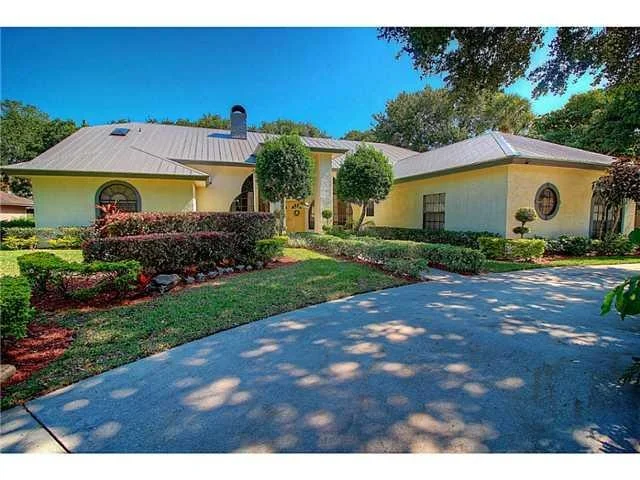 Unit for sale at 16 Perriwinkle Lane, Stuart, FL 34996