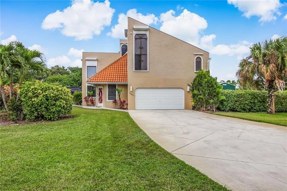 Unit for sale at 3003 SE Quanset Circle, Stuart, FL 34997