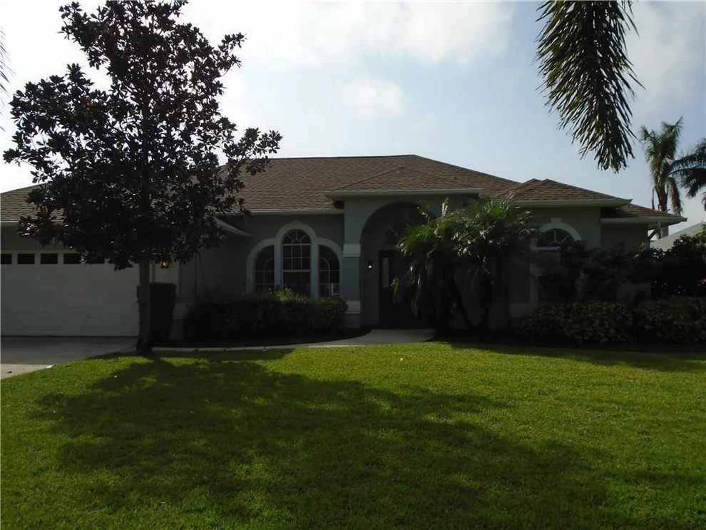 Unit for sale at 213 SW Whitewood Drive, Port St Lucie, FL 34953