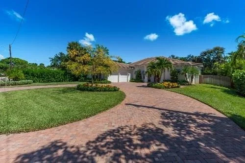 Unit for sale at 139 SE Martin Avenue, Stuart, FL 34996