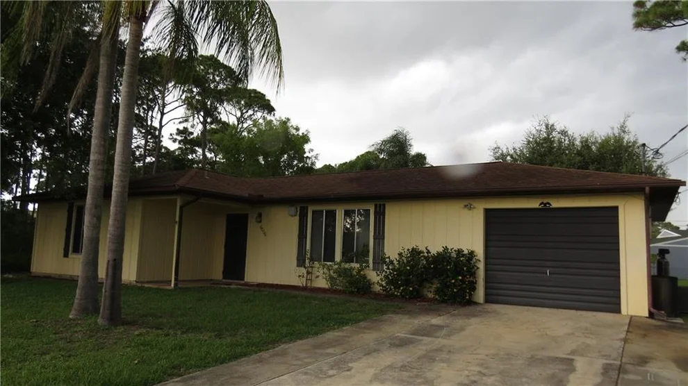 Unit for sale at 6006 Hickory Drive, Fort Pierce, FL 34982