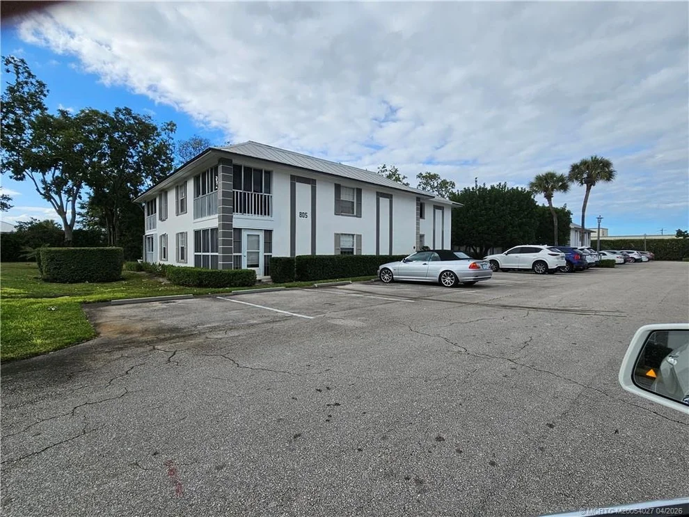 Unit for sale at 805 SE Central Parkway, Stuart, FL 34994