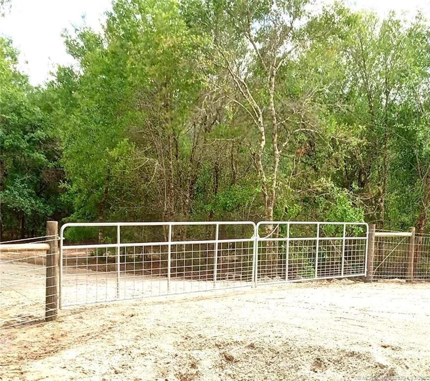Unit for sale at 17232 NW 250th Street, Okeechobee, FL 34972
