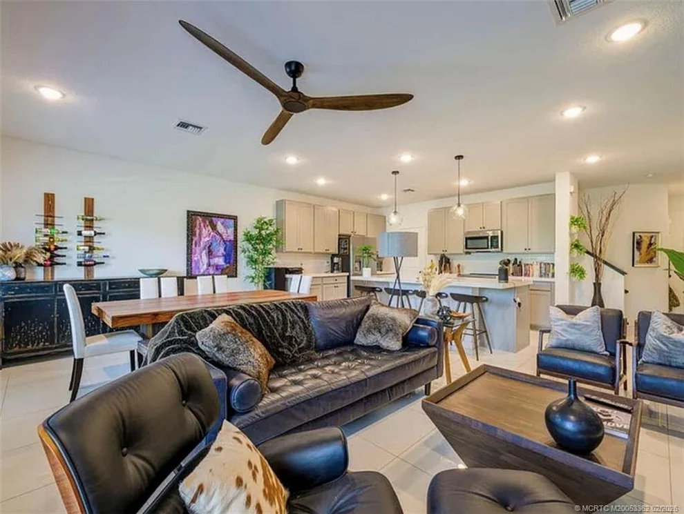 Unit for sale at 668 NE Waters Edge Lane, Port St Lucie, FL 34983