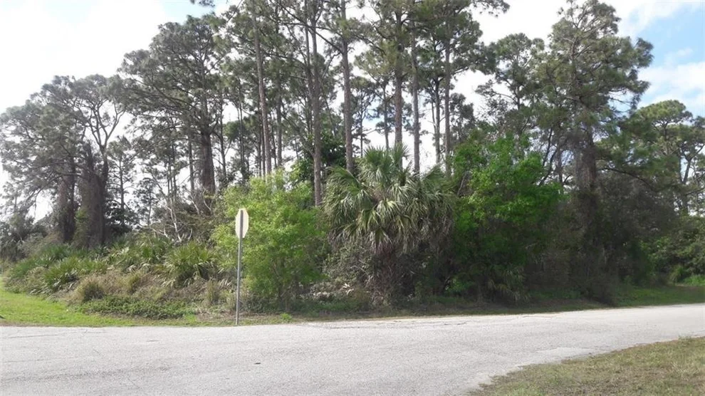 Unit for sale at 379 SE Fallon Drive, Port St Lucie, FL 34983