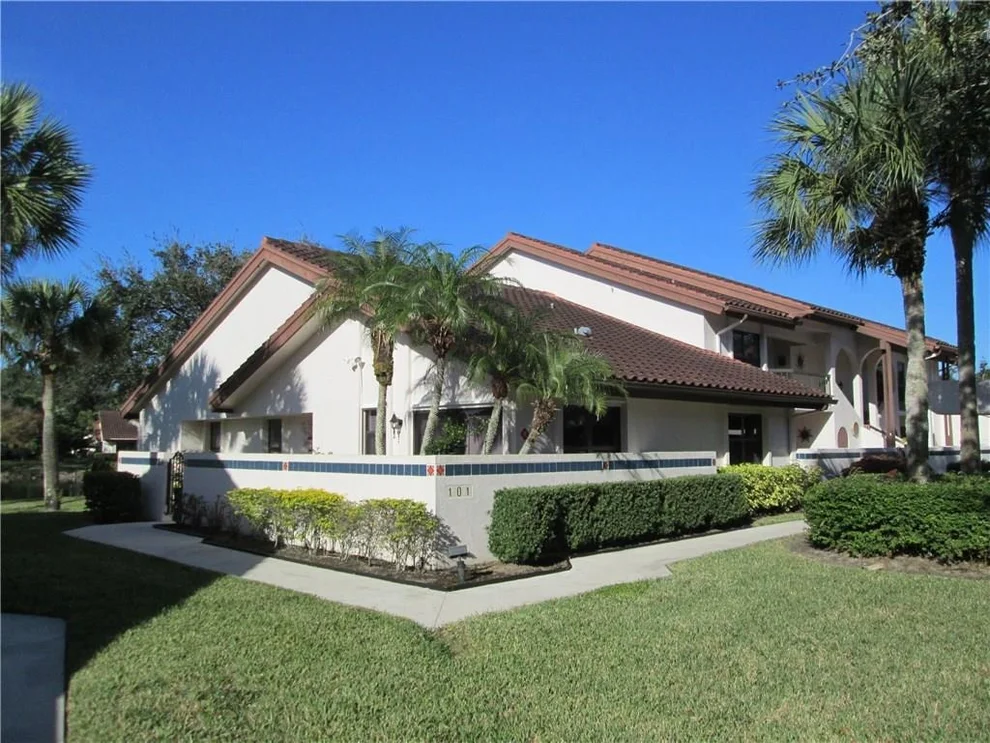 Unit for sale at 6070 SE Martinique Drive, Stuart, FL 34997