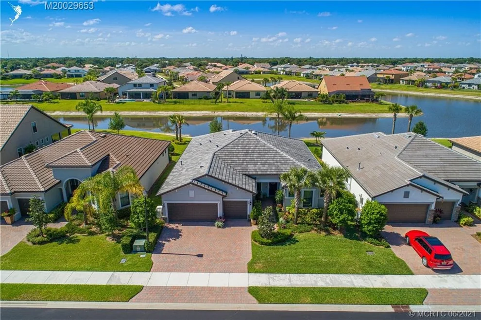 Unit for sale at 608 SE Monteiro Drive, Port St Lucie, FL 34984