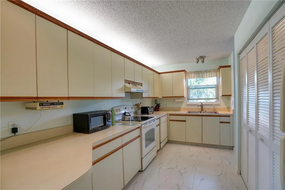 Unit for sale at 8196 SE Croft Circle, Hobe Sound, FL 33455
