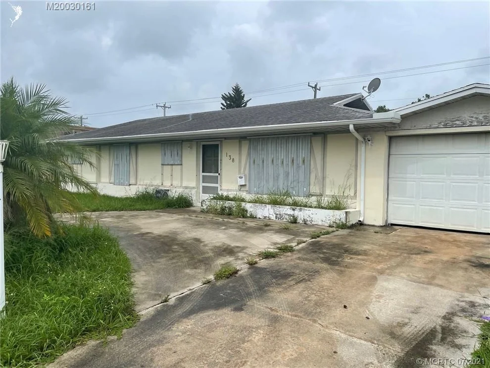 Unit for sale at 138 NW Airoso Boulevard, Port St Lucie, FL 34983