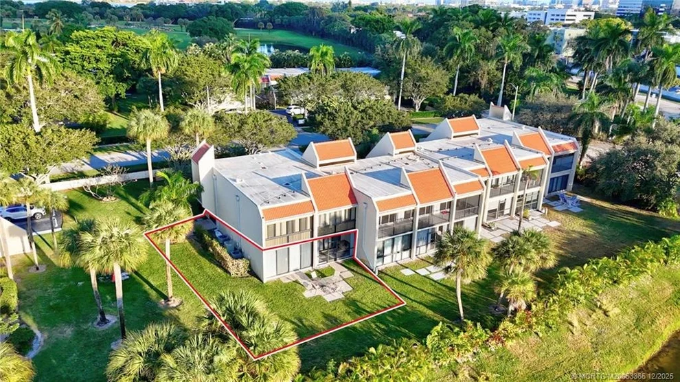 Unit for sale at 1701 Presidential Way, West Palm Beach, FL 33401